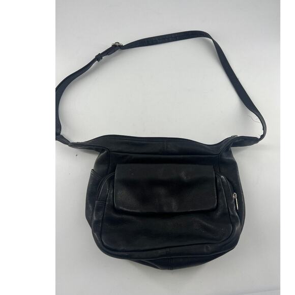 Wilson Handbags - Vintage Wilson Leather Purse Black Leather Shoulder Bag Hand Bag Pockets Zipper